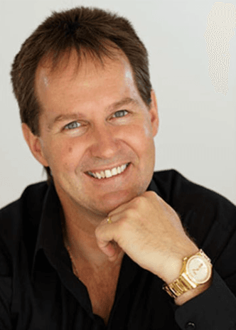 Darren Stephens